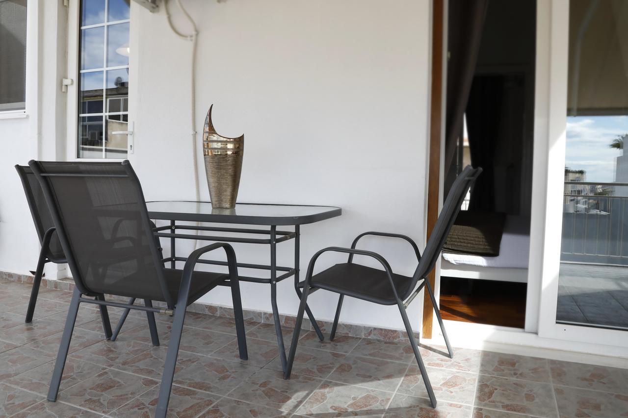 Apartament Gazi Penthouse Ateny Zewnętrze zdjęcie