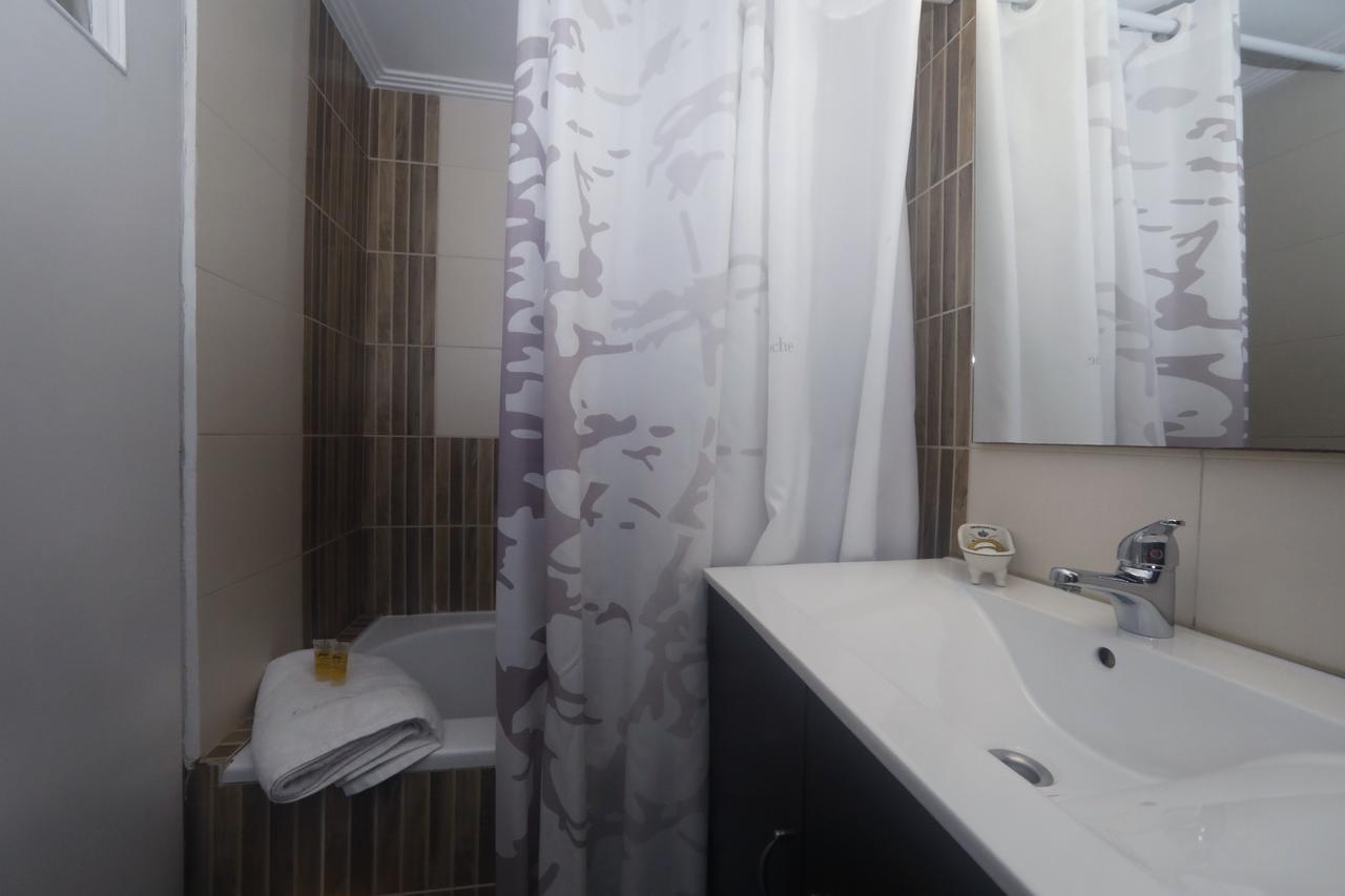 Apartament Gazi Penthouse Ateny Zewnętrze zdjęcie